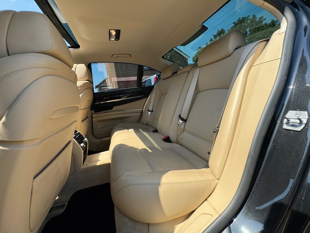 BMW 7 Series 3.0 730D M Sport White #24
