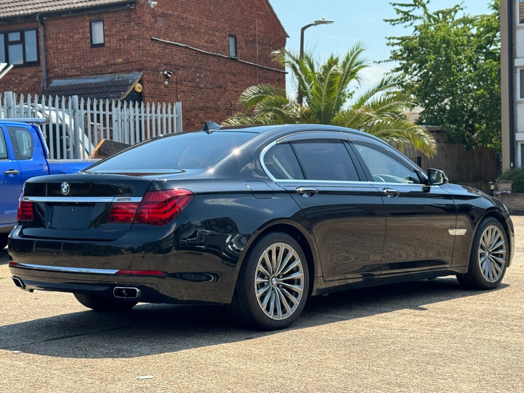 BMW 7 Series Saloon Black #6