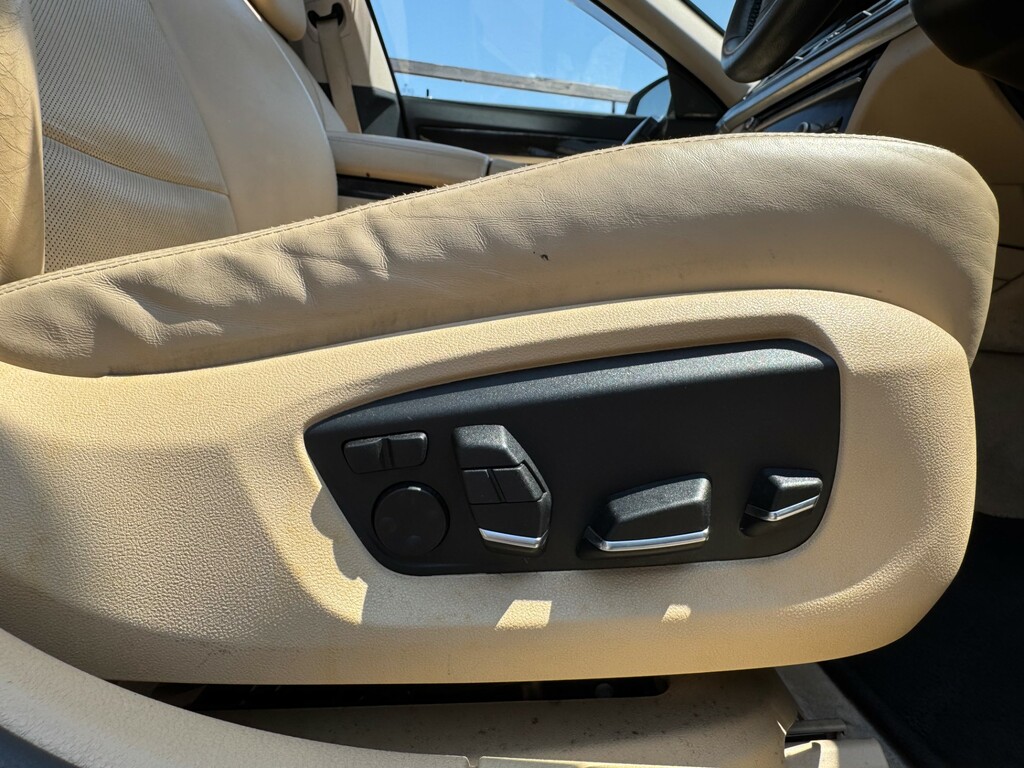 BMW 7 Series 3.0 730D M Sport White #37