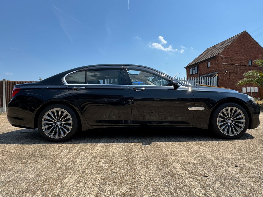 BMW 7 Series 3.0 730D M Sport White #7