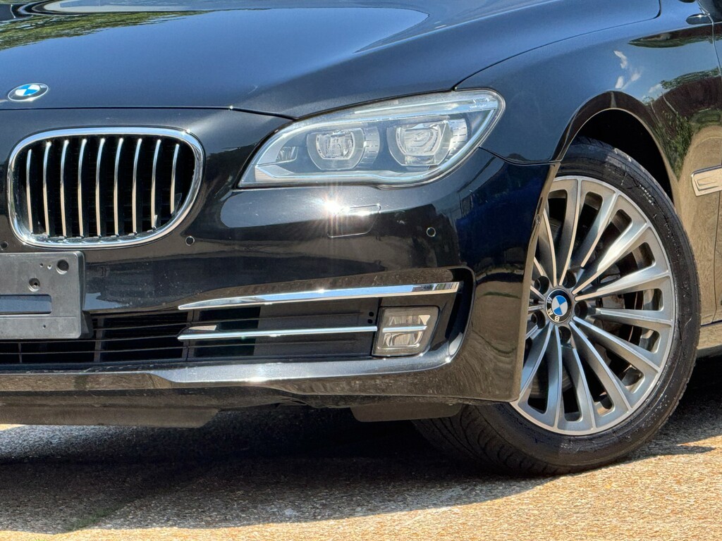 BMW 7 Series 3.0 730D M Sport White #57
