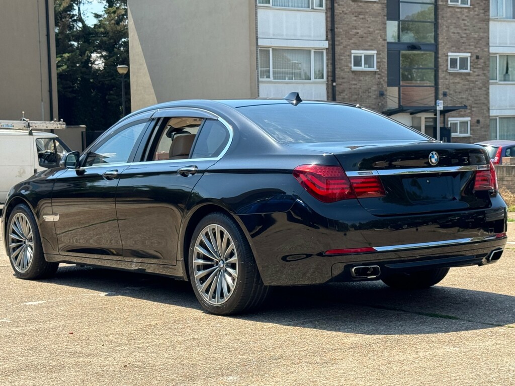 BMW 7 Series Saloon Black #4