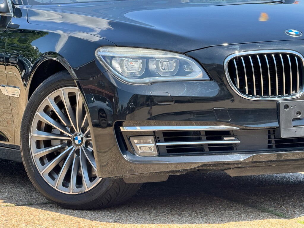 BMW 7 Series 3.0 730D M Sport White #56
