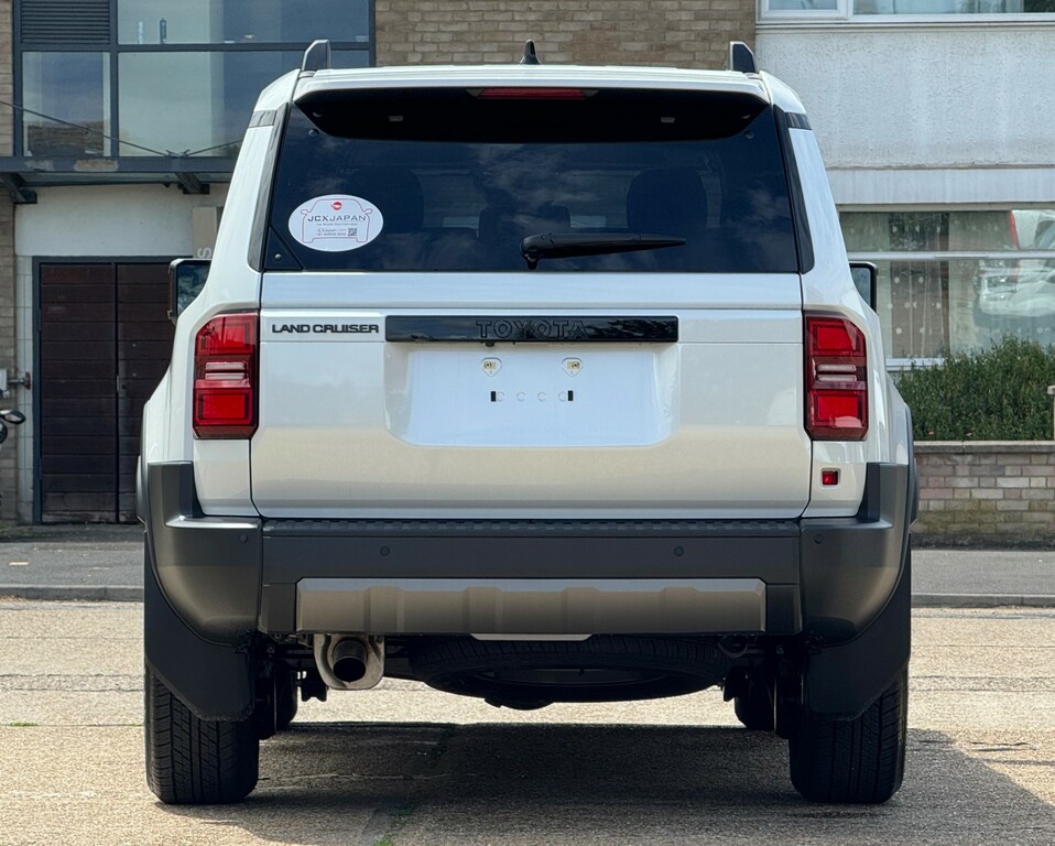 Toyota Land Cruiser Land Cruiser Prado VX First Ed Lc250 2.7L A White #5