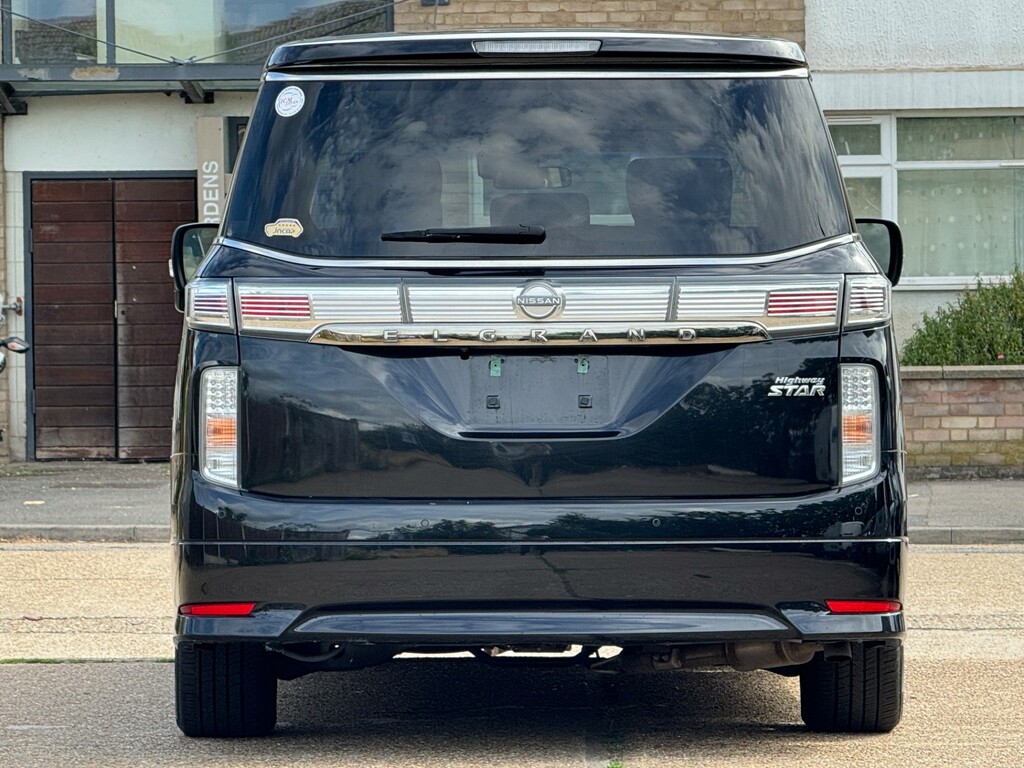Nissan Elgrand Nissan Elgrand Highway Star S 2.5 23-2 Black #5