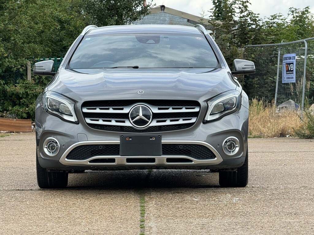 Mercedes-Benz GLA Class Suv Grey #2
