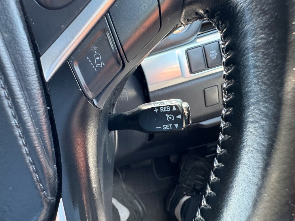 Toyota Estima   #47