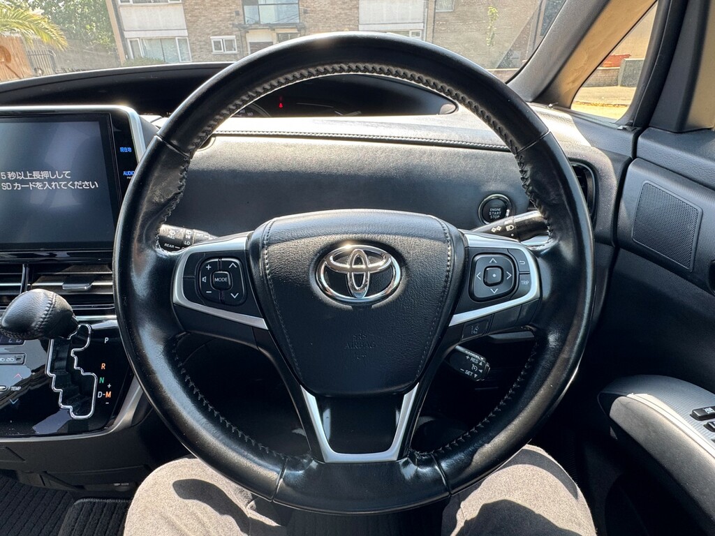 Toyota Estima   #50