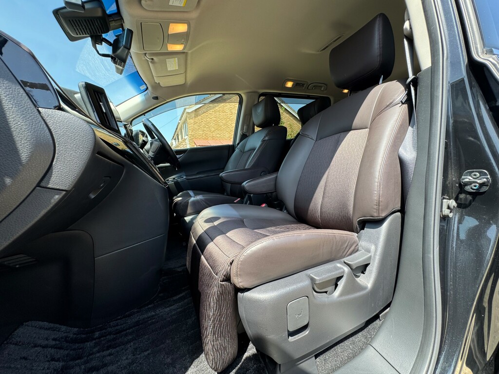 Nissan Elgrand 2.4 2.5 Black #19