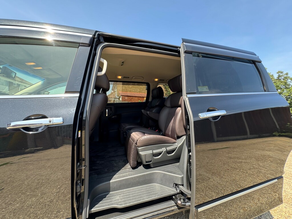 Nissan Elgrand 2.4 2.5 Black #17