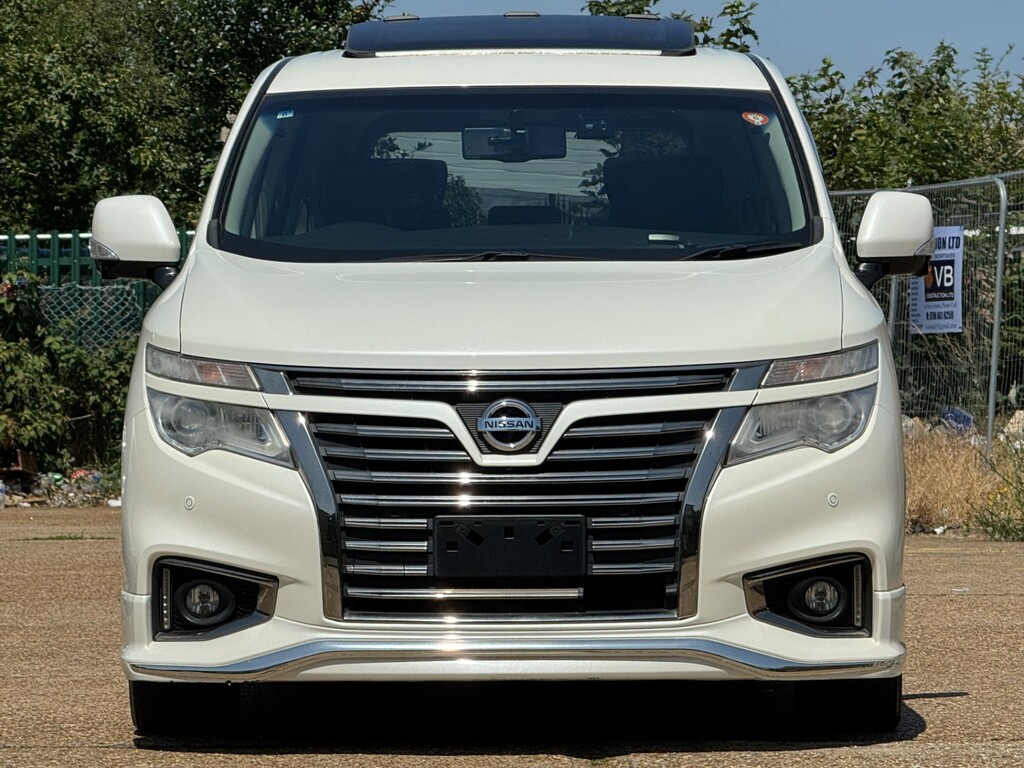 Nissan Elgrand Elgrand Highway Star Premium Edn 3.5L White #2