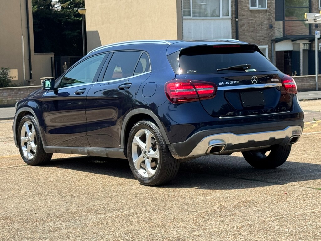 Mercedes-Benz GLA Class Suv Grey #4