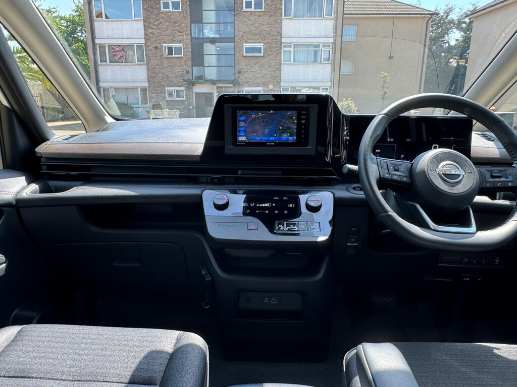Nissan Serena 0L White #64