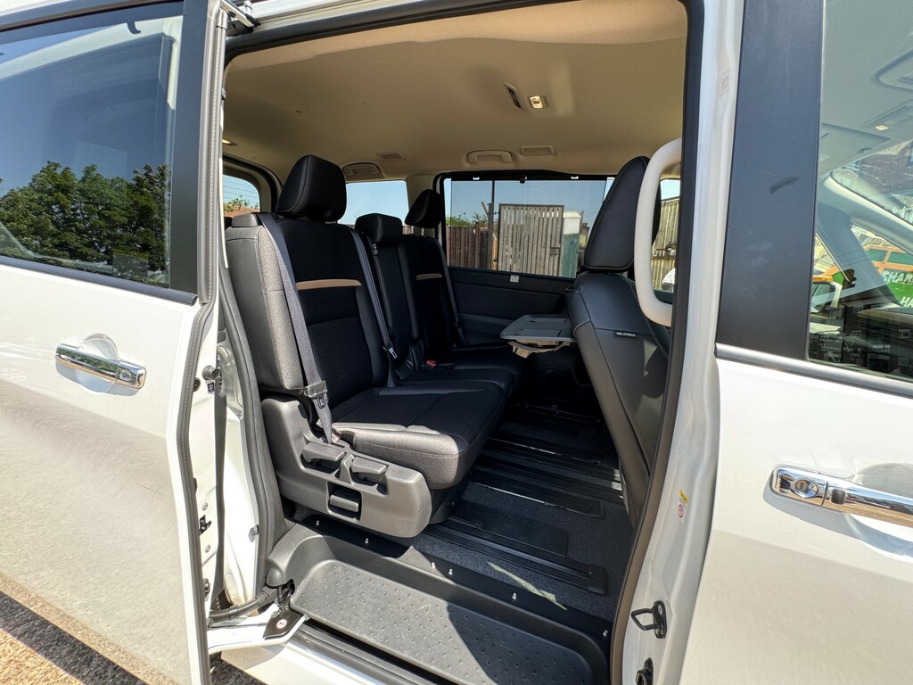 Nissan Serena 0L White #26