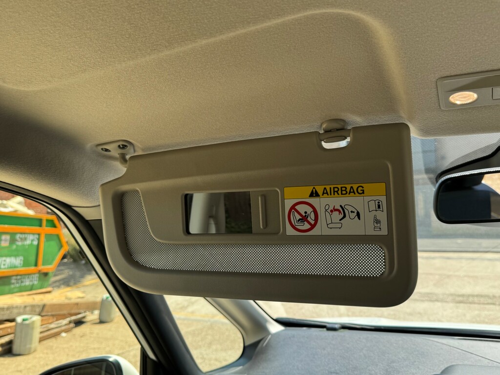 Nissan Serena 0L White #58