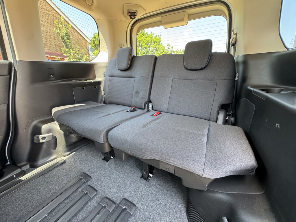 Nissan Serena 0L White #31