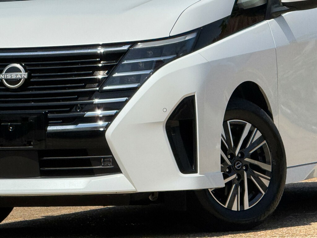 Nissan Serena 0L White #66
