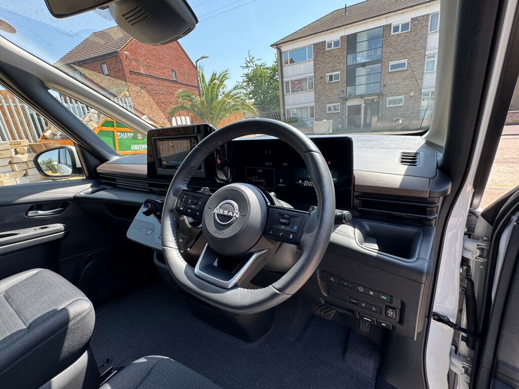 Nissan Serena 0L White #11