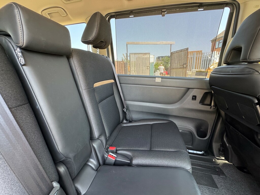 Nissan Serena 0L White #23