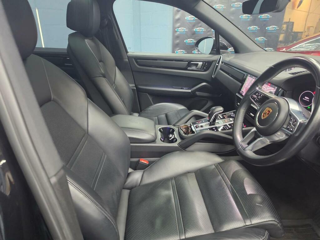 Porsche Cayenne 3.0T V6 Tiptronics 4Wd Euro 6 Ss Black #4