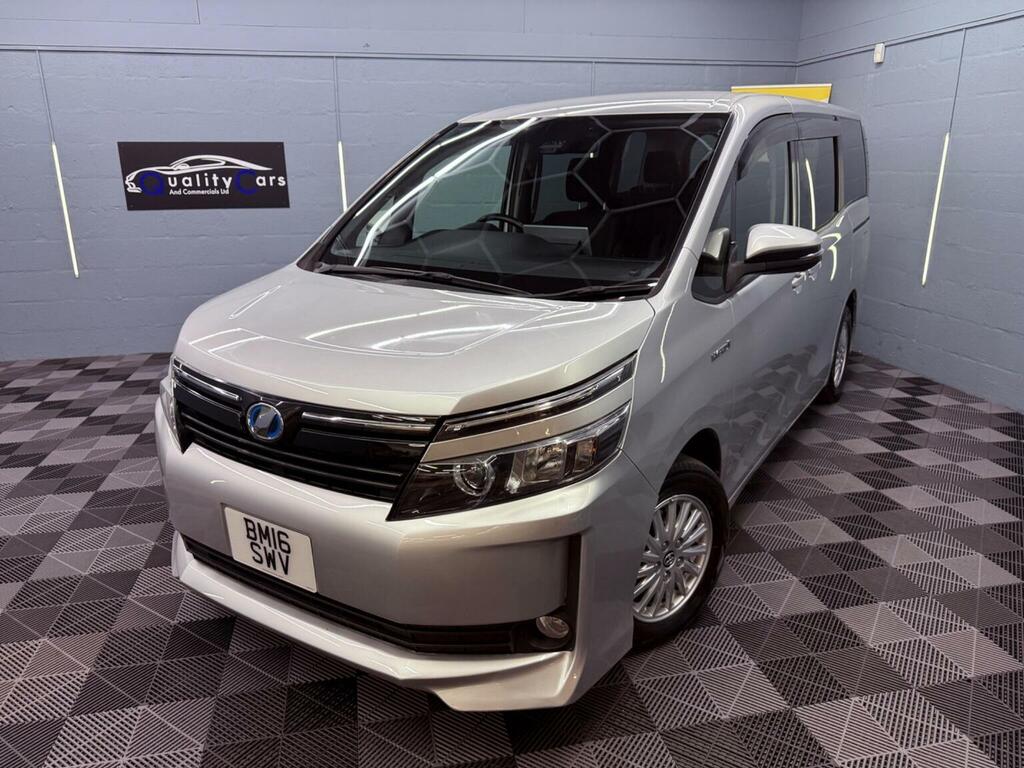 Toyota Noah Esquire Hybrid Black #54