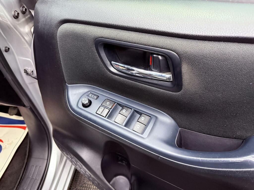 Toyota Noah Esquire Hybrid Black #45