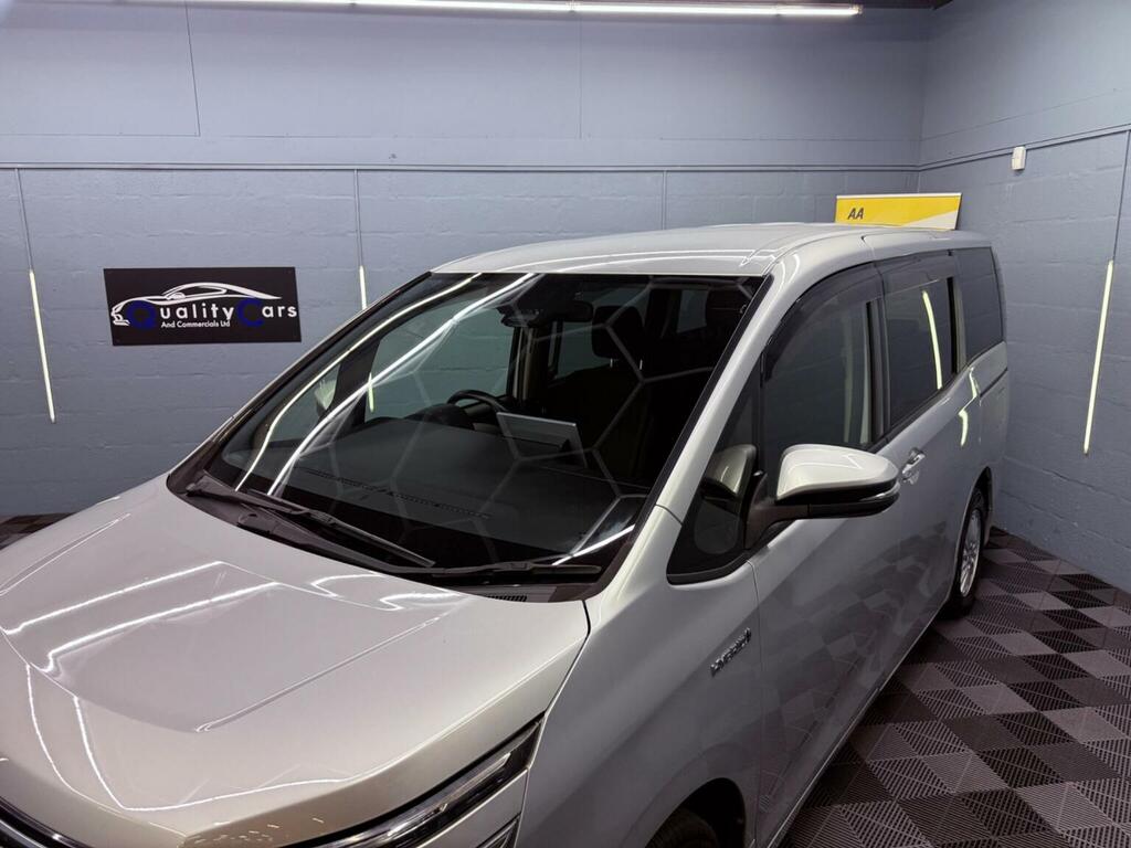 Toyota Noah Esquire Hybrid Black #57