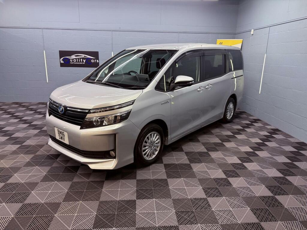 Toyota Noah Esquire Hybrid Black #58