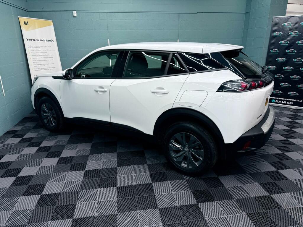 Peugeot 2008 Puretech Gt Premium Suv White #65