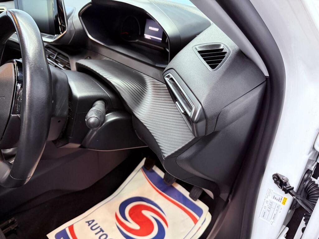 Peugeot 2008 Puretech Gt Premium Suv White #57