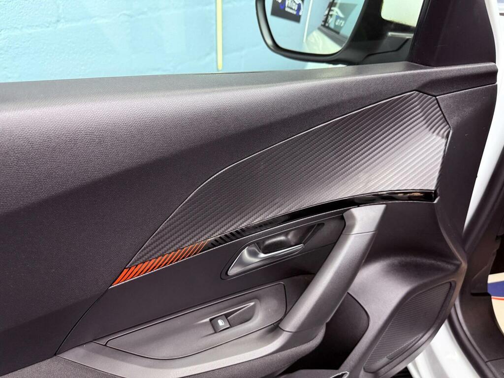 Peugeot 2008 Puretech Gt Premium Suv White #95