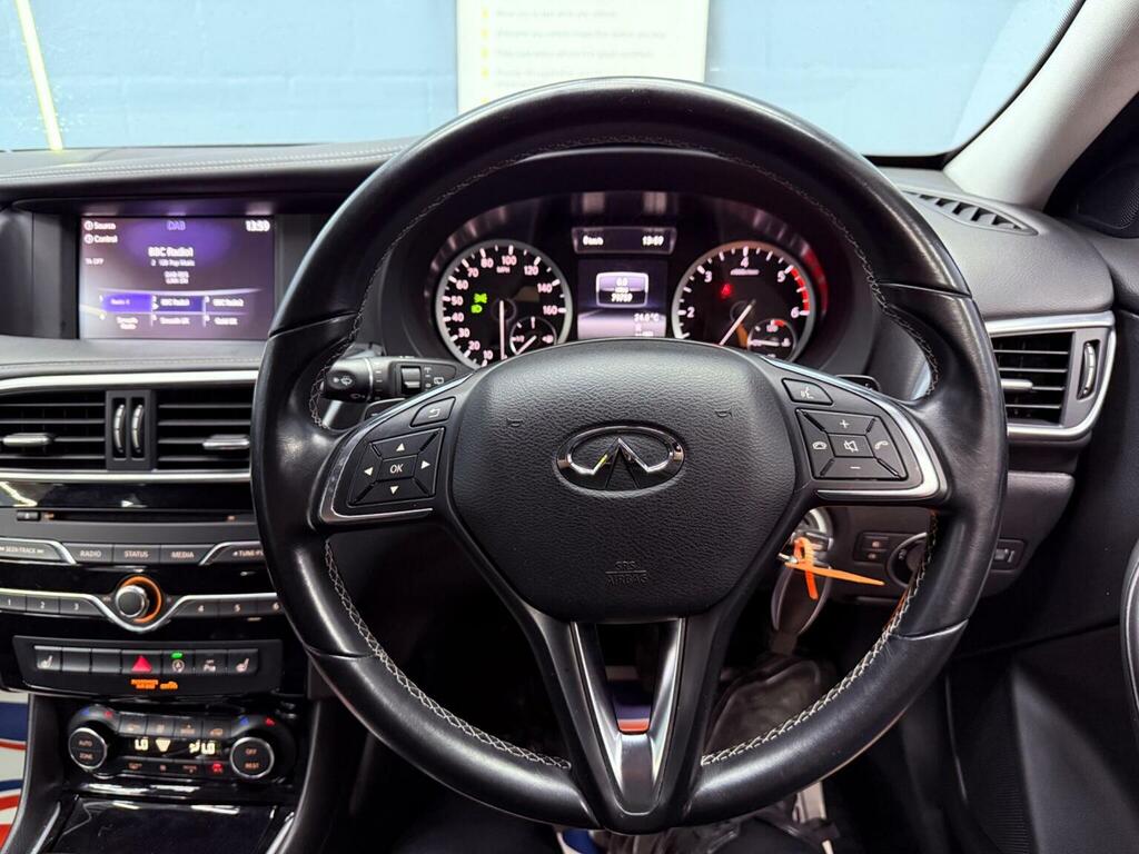 Infiniti QX30 Premium Tech 2.2  #26
