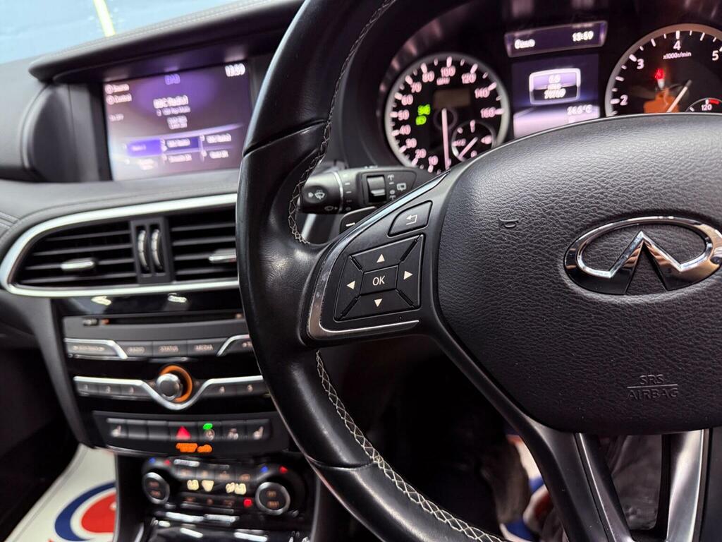 Infiniti QX30 Premium Tech 2.2  #25