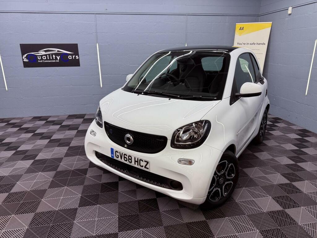 Smart Fortwo Coupe Coupe White #2