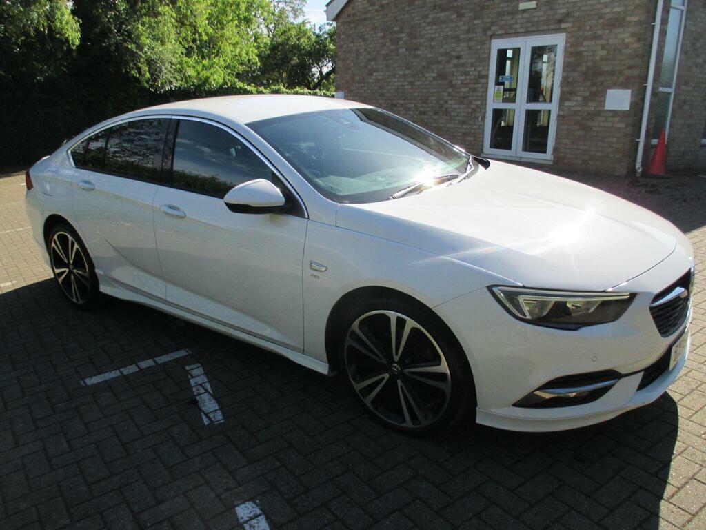 Vauxhall Insignia 2.0 Turbo D Blueinjection Sri VX Line Nav Grand Sp White