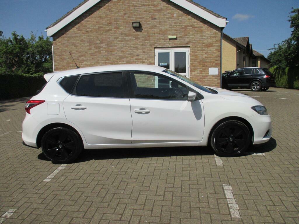 Nissan Pulsar 1.2 Dig-t Tekna Euro 5 S S White #6
