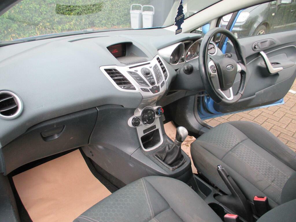 Ford Fiesta 1.25 Zetec 82 Black #11