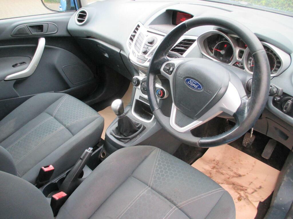 Ford Fiesta 1.25 Zetec 82 Black #13