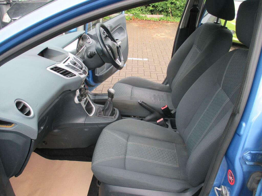Ford Fiesta 1.25 Zetec 82 Black #18