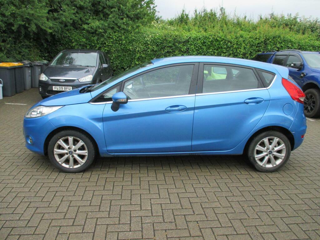 Ford Fiesta 1.25 Zetec 82 Black #7