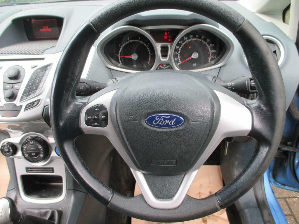 Ford Fiesta 1.25 Zetec 82 Black #12