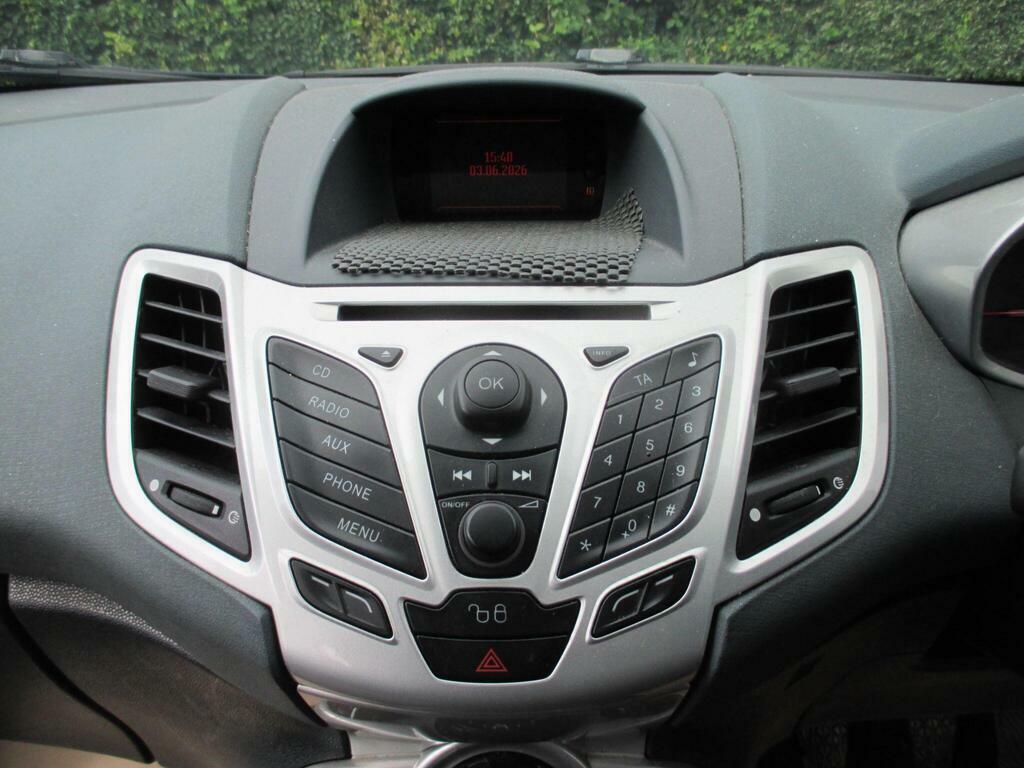 Ford Fiesta 1.25 Zetec 82 Black #25