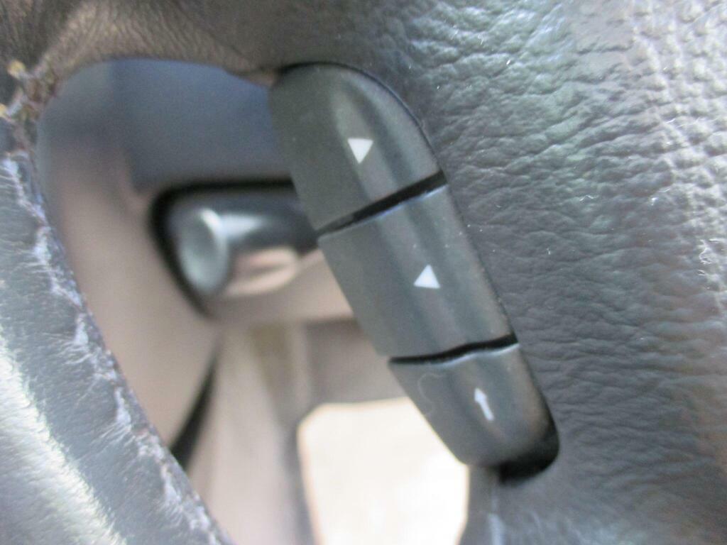 Vauxhall Omega 2.2L Cd 16V Gold #30
