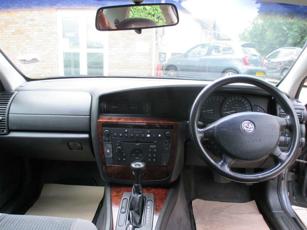 Vauxhall Omega 2.2L Cd 16V Gold #14