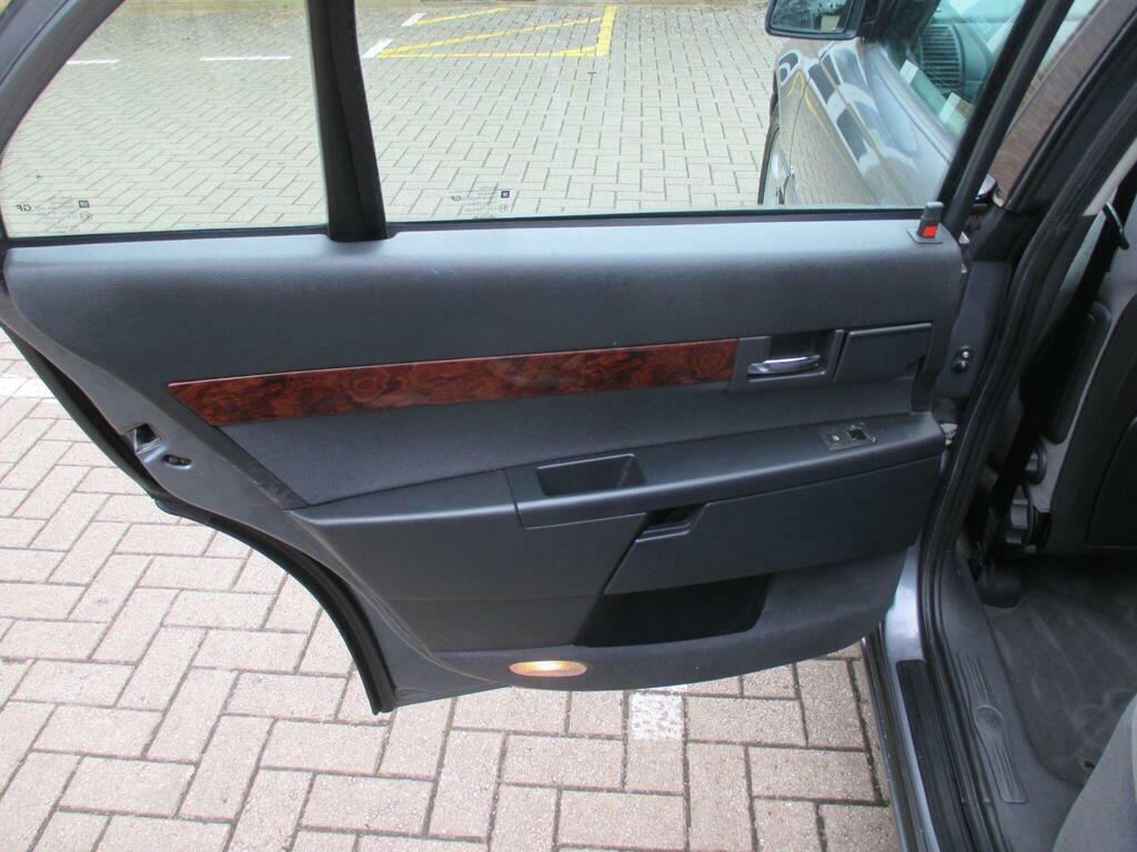 Vauxhall Omega 2.2L Cd 16V Gold #40