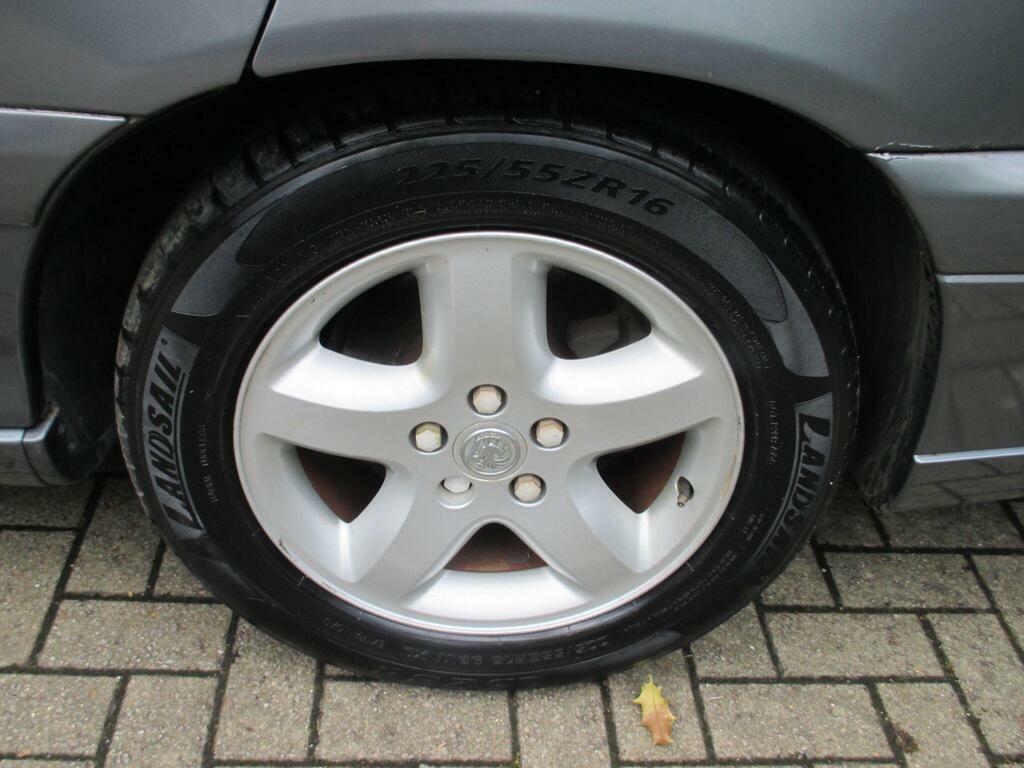 Vauxhall Omega 2.2L Cd 16V Gold #13