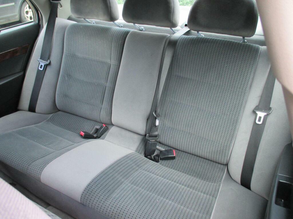 Vauxhall Omega 2.2L Cd 16V Gold #24