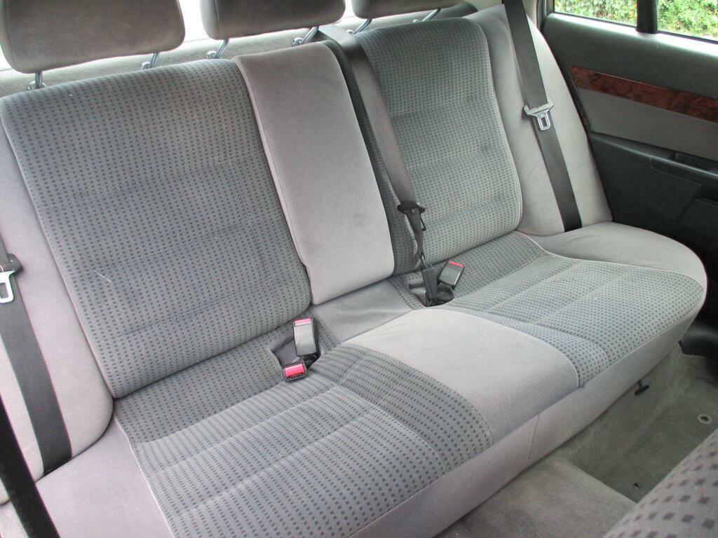 Vauxhall Omega 2.2L Cd 16V Gold #25