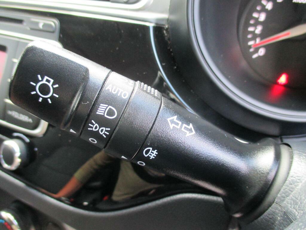 Kia RIO 1.1 Crdi Ecodynamics Se Hatchback Manua Red #31
