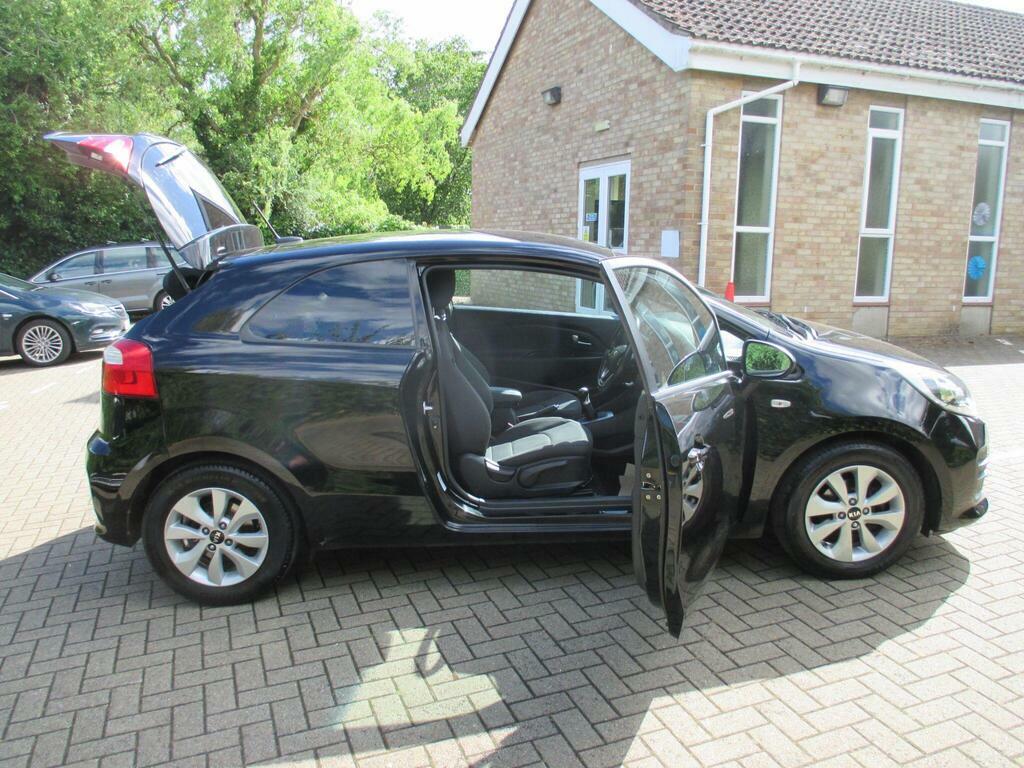 Kia RIO 1.1 Crdi Ecodynamics Se Hatchback Manua Red #9
